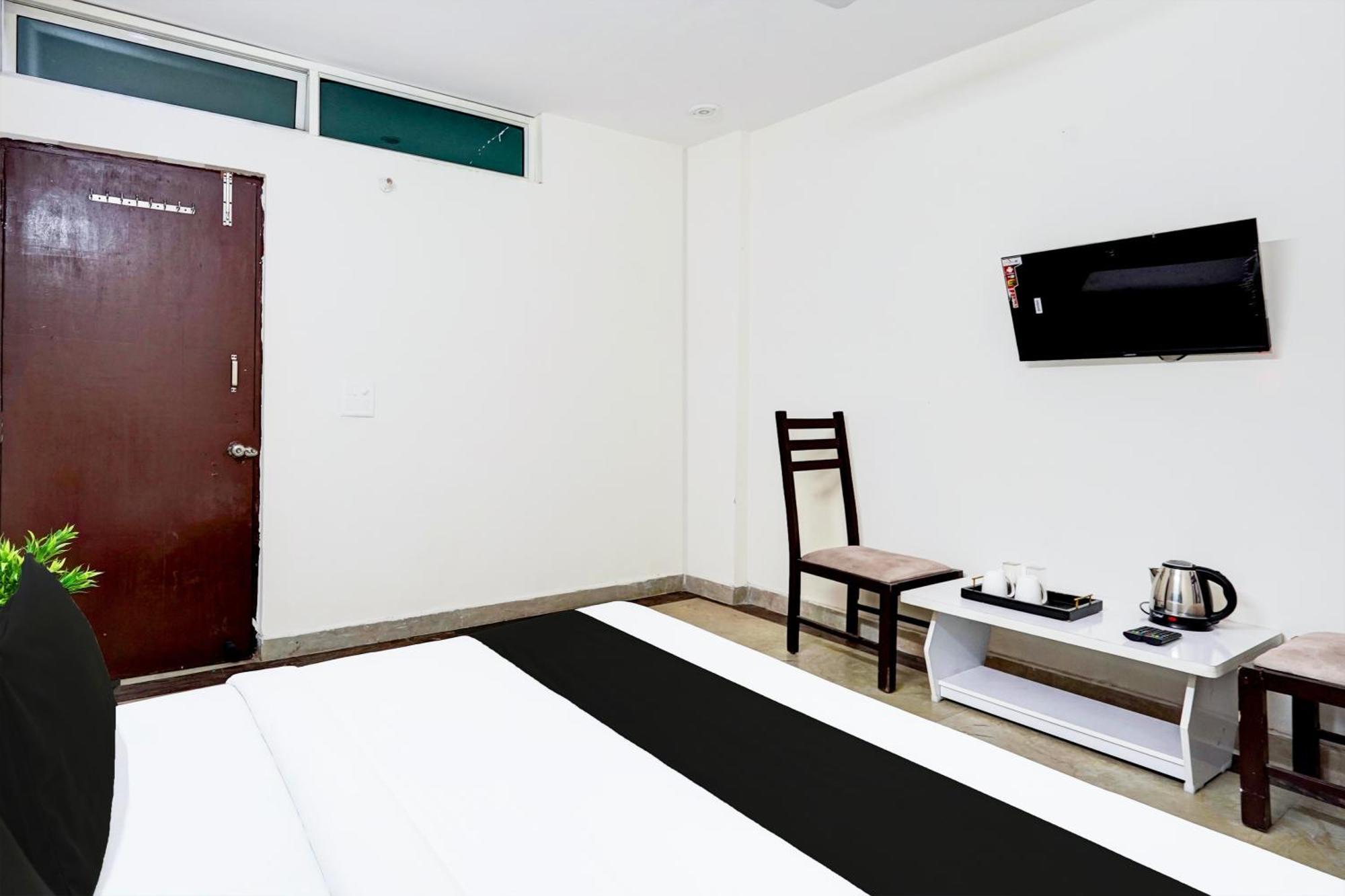 Hotel O Ashoka Inn Hotel Near Botanical Garden Noida Dış mekan fotoğraf